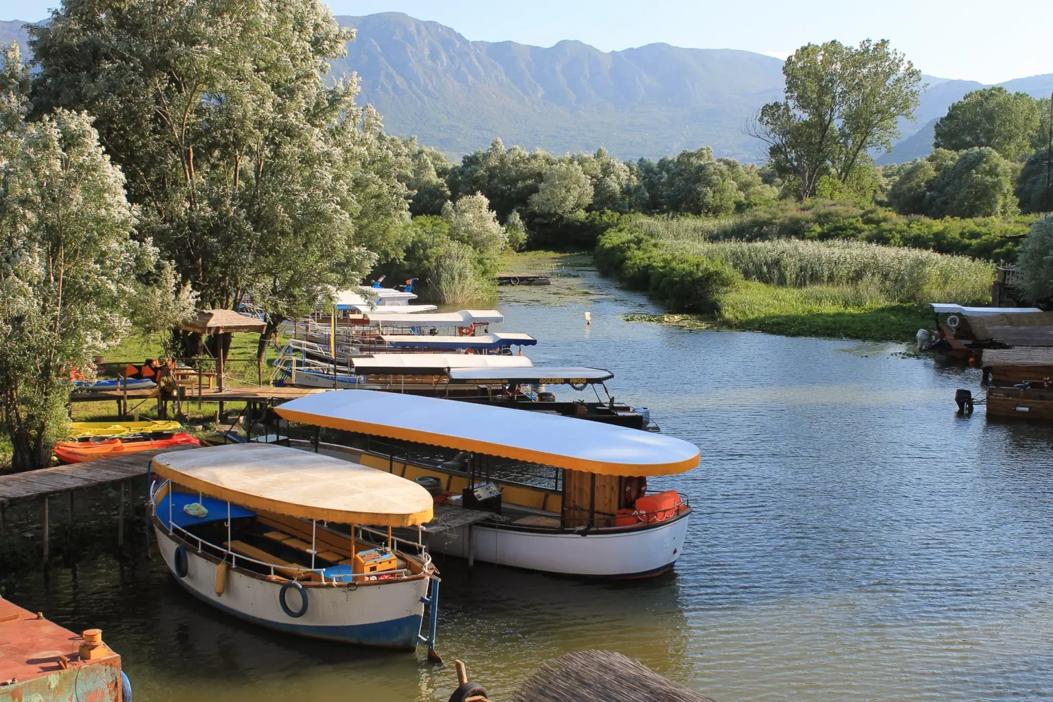 Bateaux Virpazar