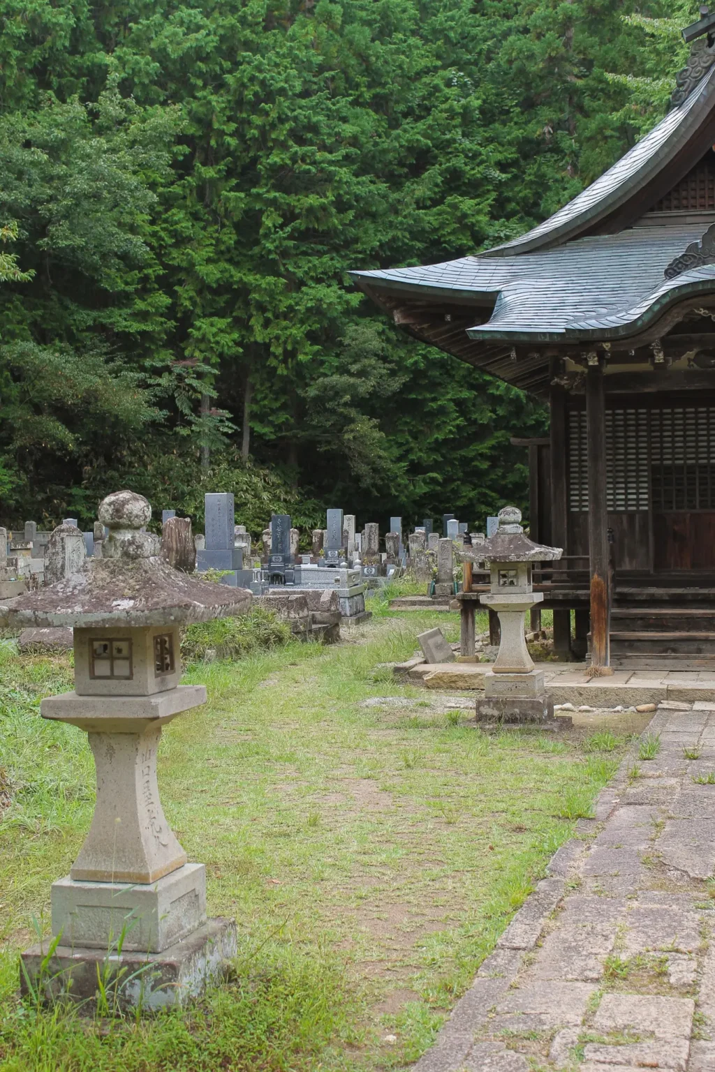 Temple Takayama